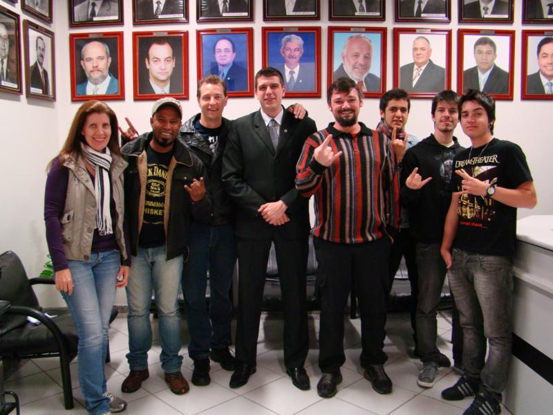 Câmara Municipal aprova Projeto que inclui Dia Mundial do Rock no calendário oficial de Botucatu